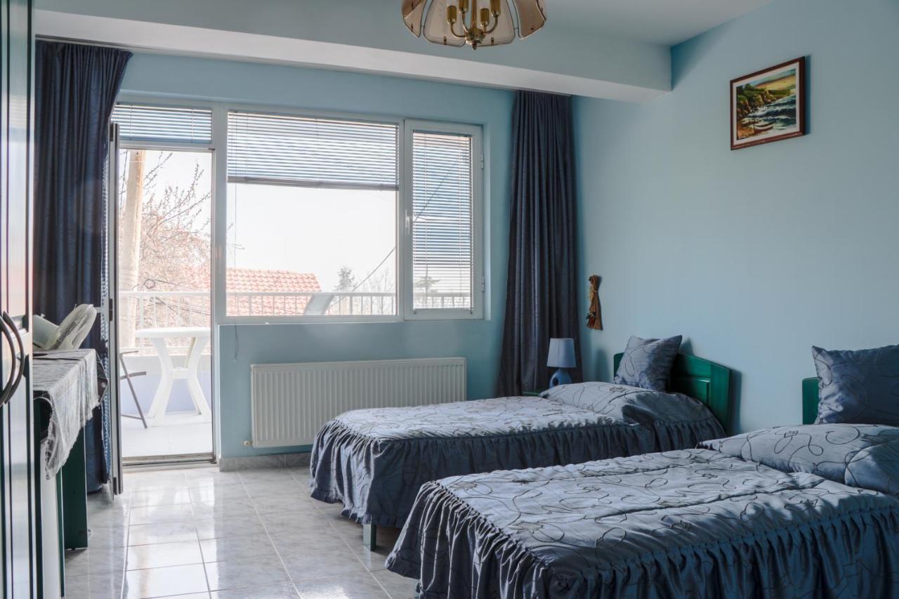 Villa Nora Албена Экстерьер фото