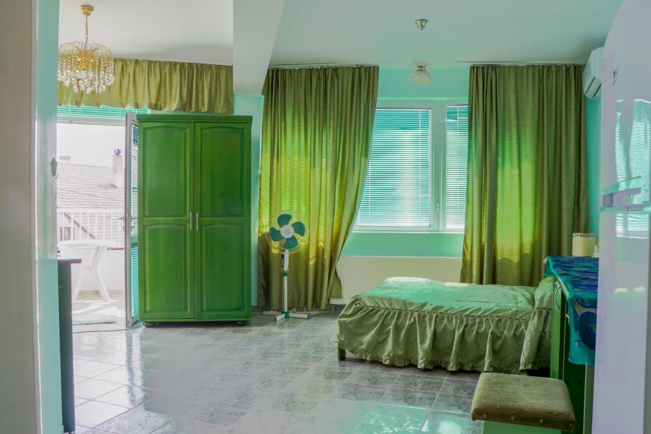 Villa Nora Албена Экстерьер фото