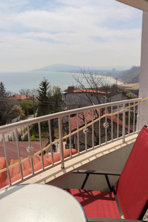 Villa Nora Албена Экстерьер фото